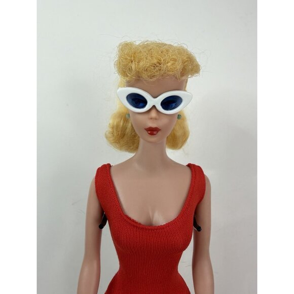 EXCELLENT Vintage 1960s Ponytail Barbie #5/6 #850 Swimsuit Sunglasses Wire Stand - Picture 3 of 16